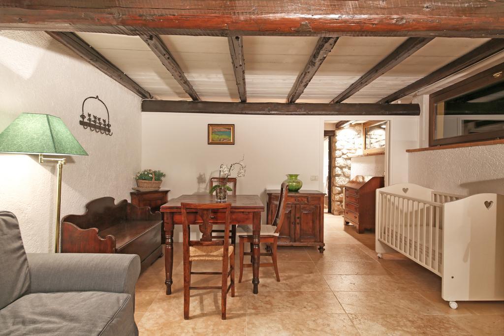 Villa Dei Rosmarini トスコラーノ・マデルノ エクステリア 写真