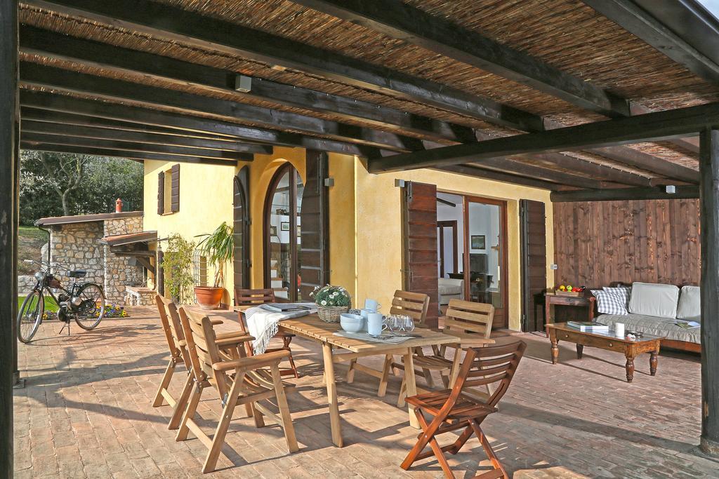 Villa Dei Rosmarini トスコラーノ・マデルノ エクステリア 写真