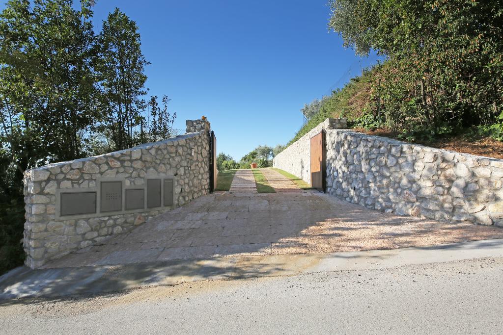 Villa Dei Rosmarini トスコラーノ・マデルノ エクステリア 写真